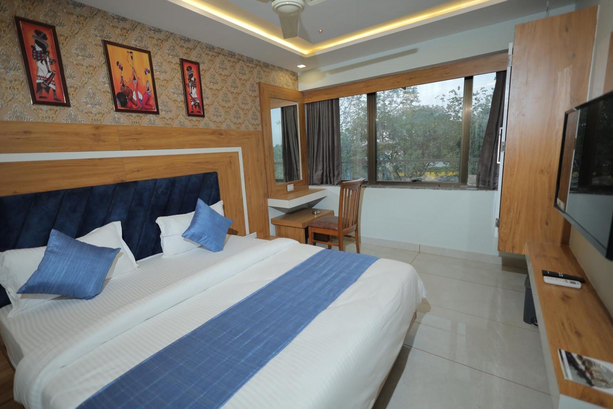 Hotel Rk Fortune Ahmedabad Exterior photo
